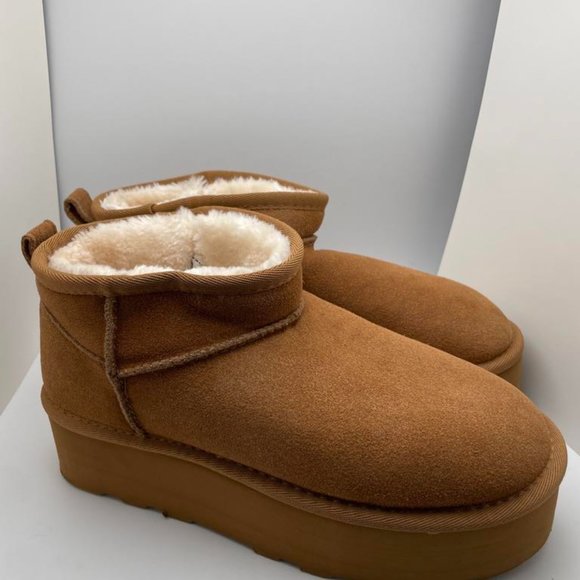 CUSHIONAIRE Women's COZY Genuine Suede pull on platform boot CHESTNUT 8.5 - Picture 1 of 6